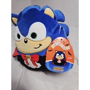 Squishmallows Sonic the Hedgehog in Dracula Vampire Costume 8" SEGA Halloween